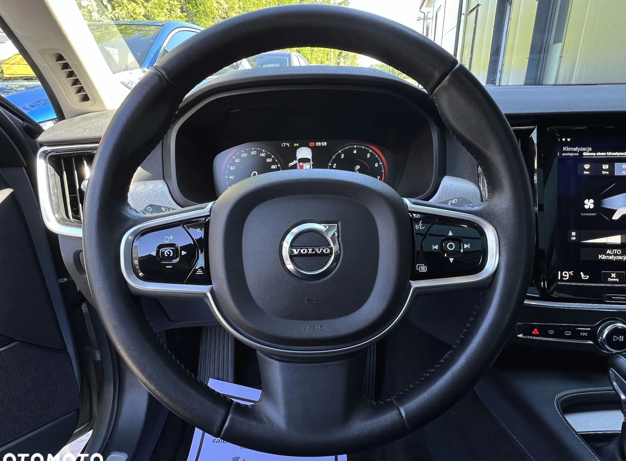 Volvo V90 cena 127900 przebieg: 94000, rok produkcji 2017 z Ośno Lubuskie małe 704